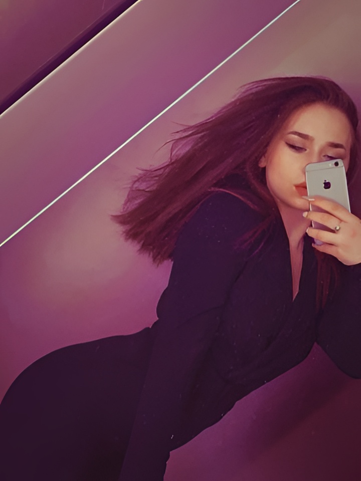 Яна привлекальеная девушка из Ейска цена от 5000 руб