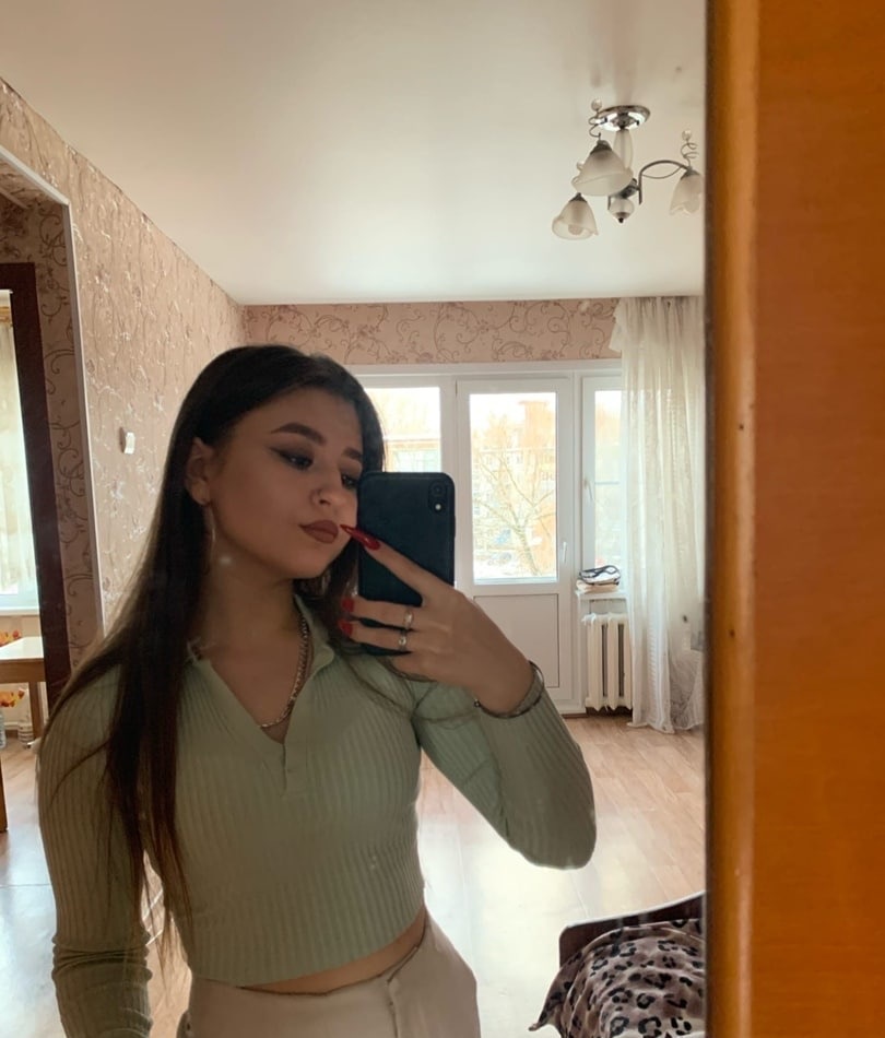 Владилена привлекальеная девушка из Ейска цена от 3000 руб