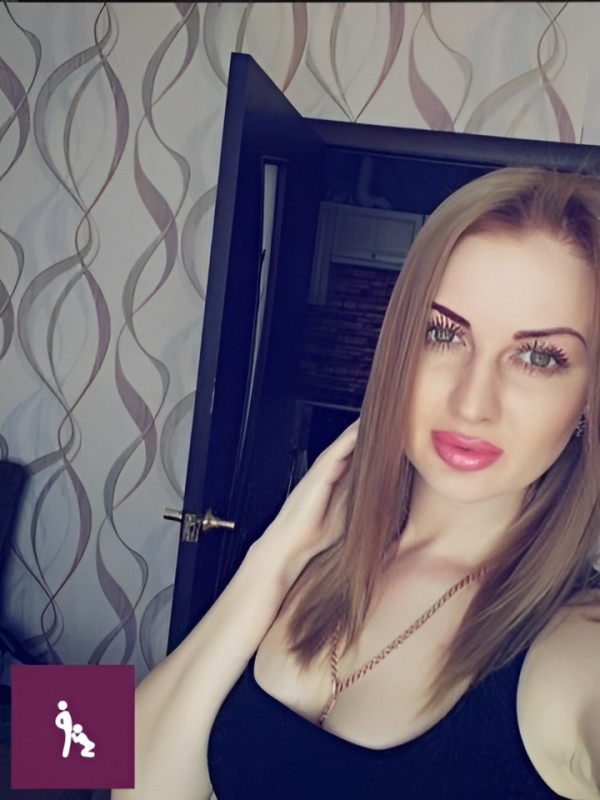 Кира привлекательная девушка из Ейска цена от 2500 руб