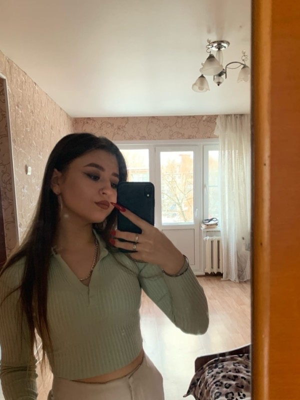 Владилена привлекательная девушка из Ейска цена от 3000 руб